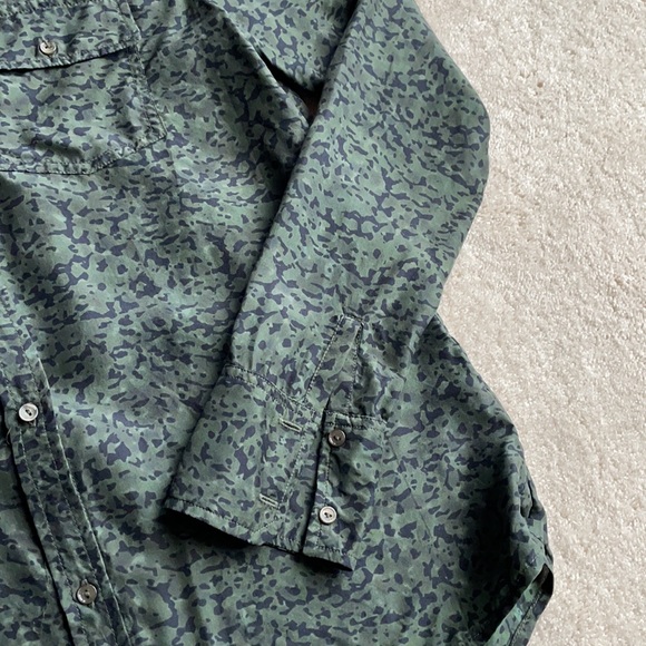 ECRU Silk Camo/Animal Print Blouse sz XS - Picture 9 of 14